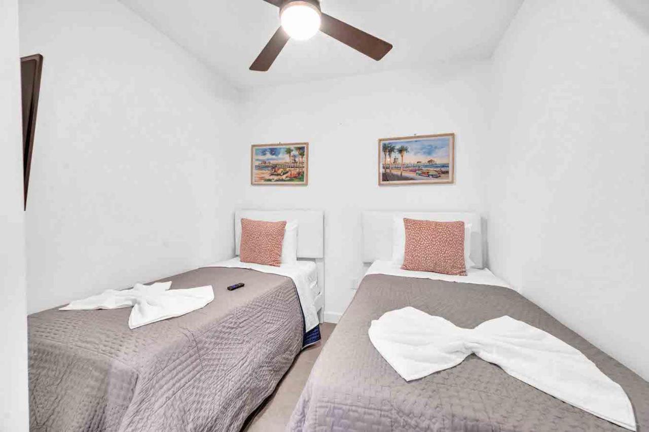 Modern Unit In Downtown Miami With Free Parking Apartment Exterior photo