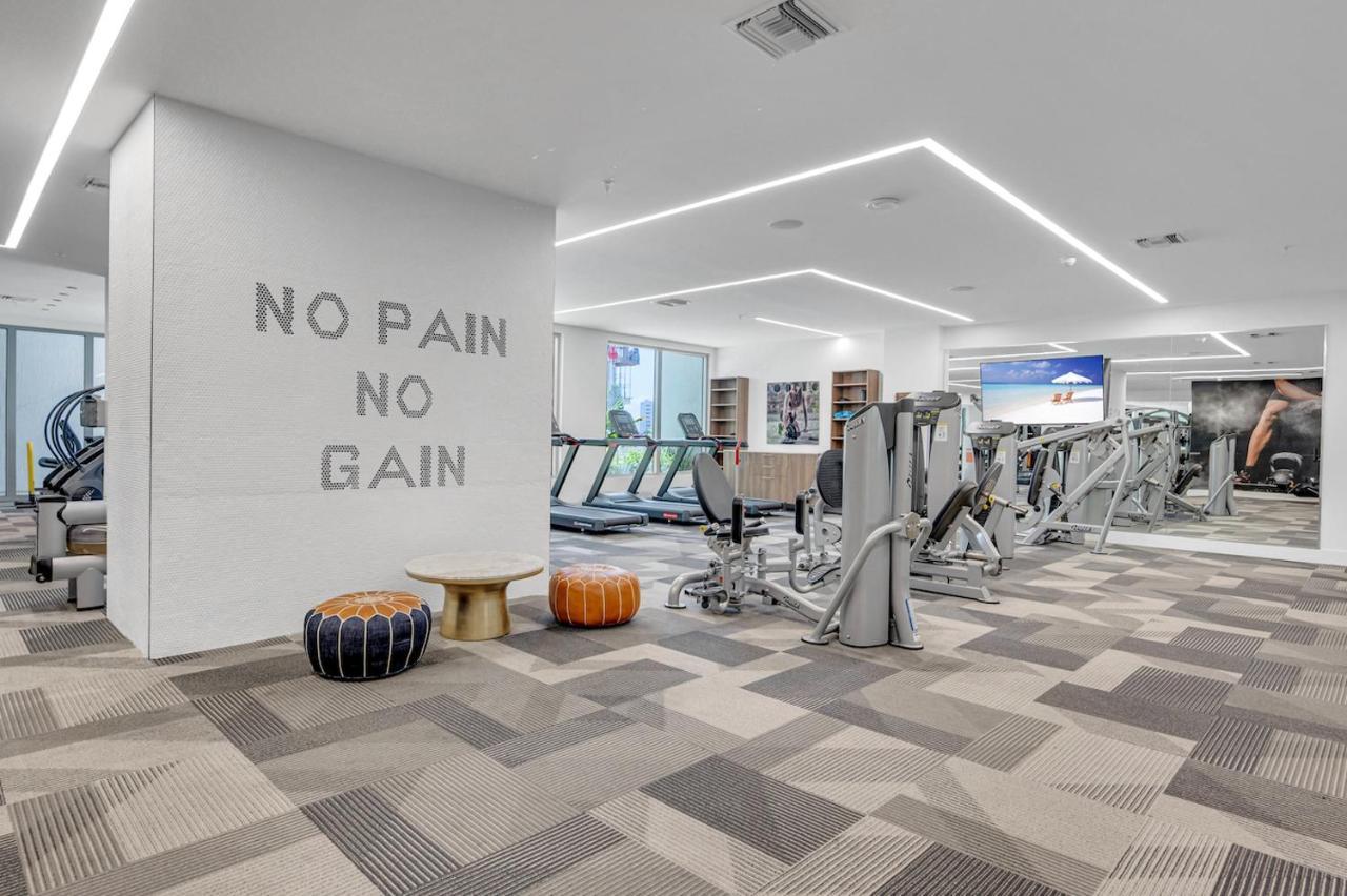 Modern Unit In Downtown Miami With Free Parking Apartment Exterior photo