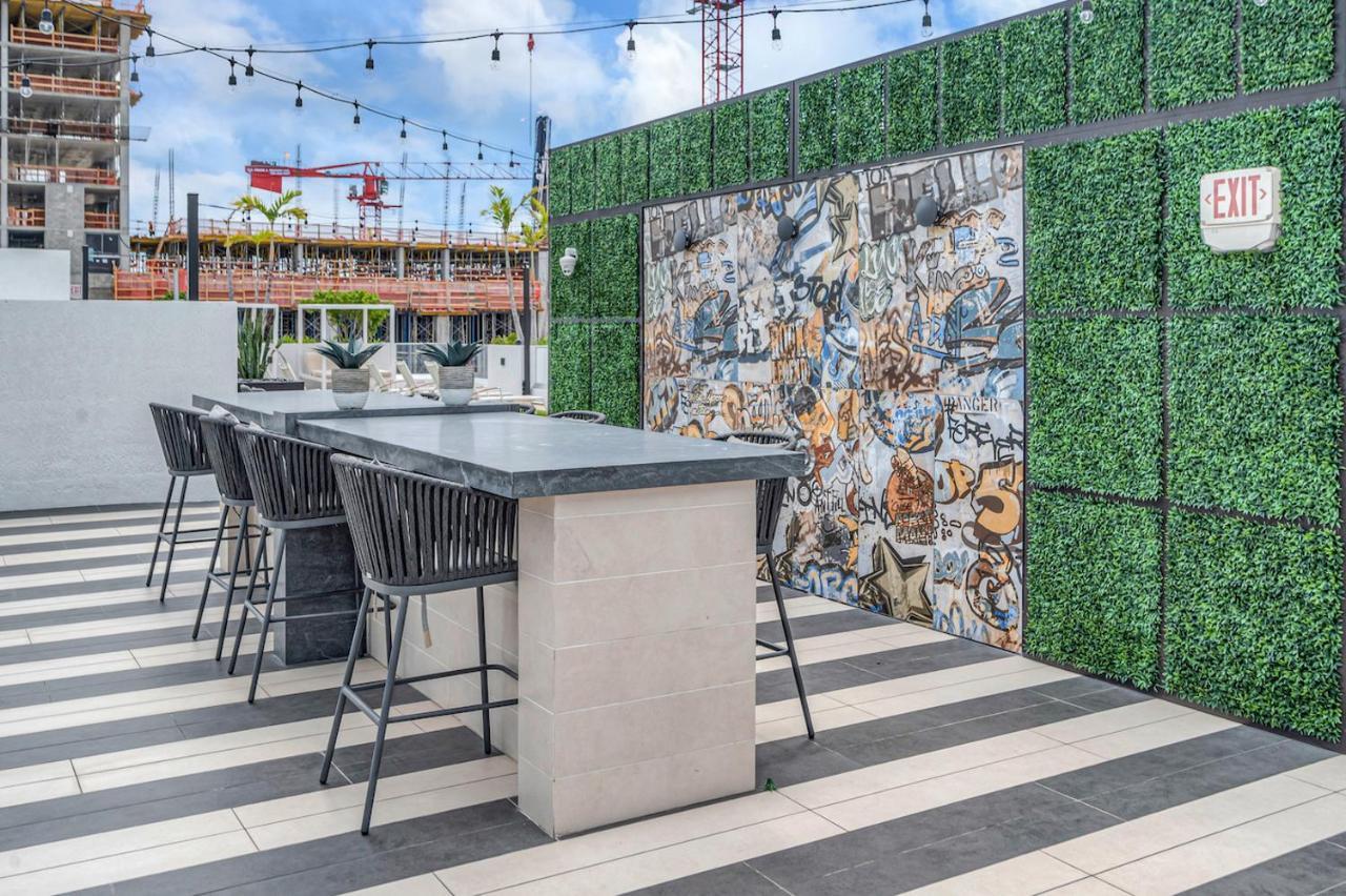 Modern Unit In Downtown Miami With Free Parking Apartment Exterior photo